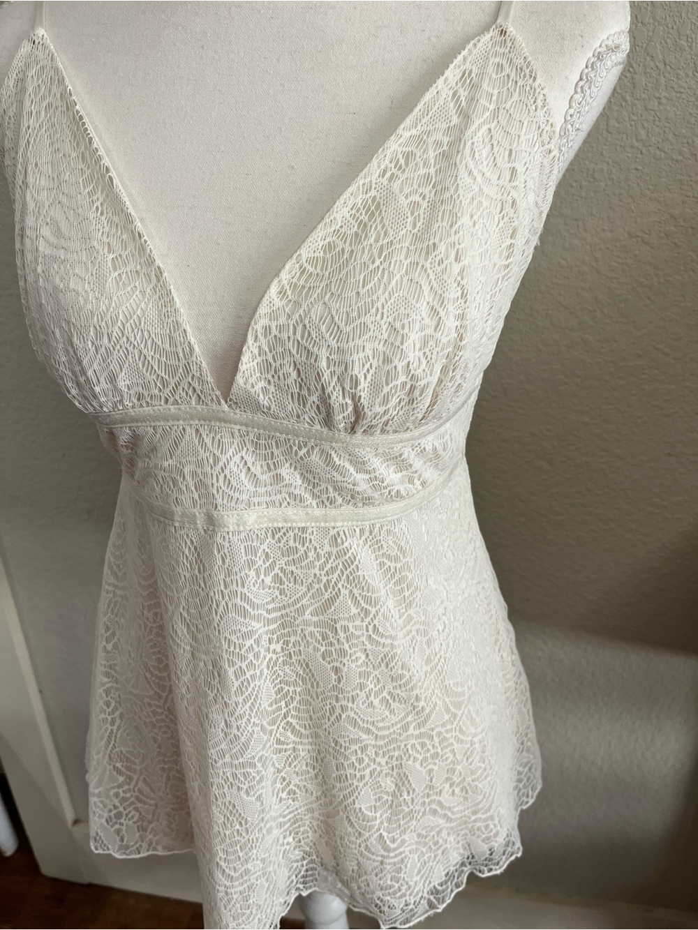 Vintage Ideology Lace Empire Waist Camisole Blouse